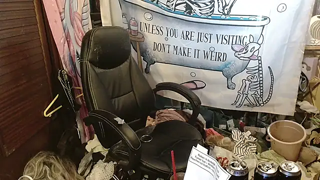 Ombeline1 online show from February 18, 1:10 pm