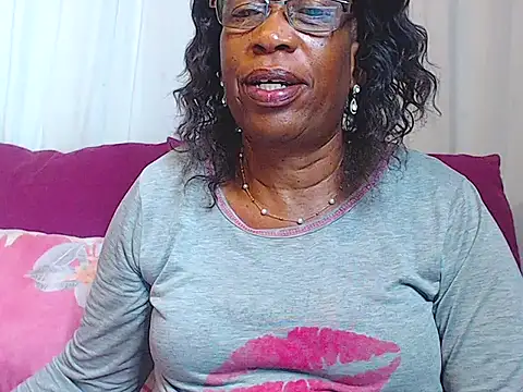 Freakyassnwildx online show from December 17, 5:39 pm