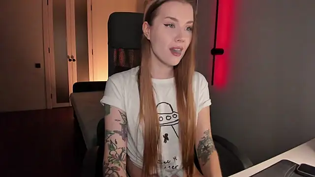 Midnight Mi online show from November 11, 3:42 pm