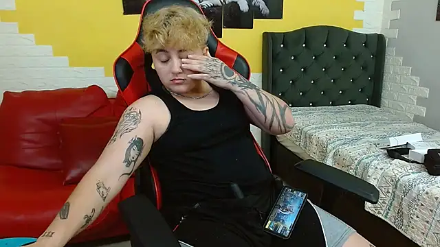 isabeautyx19 online show from October 2, 3:22 am