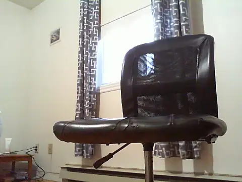 bubbleishus33 online show from March 11, 8:33 pm