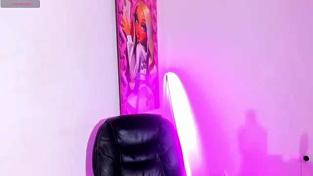 violeta prince online show from April 16, 9:39 pm