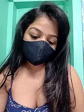 Monalisa Singh online show from April 16, 6:18 pm