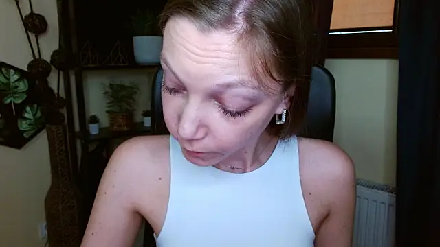 EmillyPlay online show from March 9, 12:52 pm