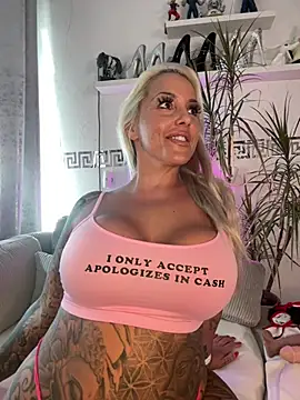 CocoSkyy online show from July 17, 1:37 pm
