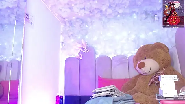 puca ebony online show from October 27, 4:35 pm