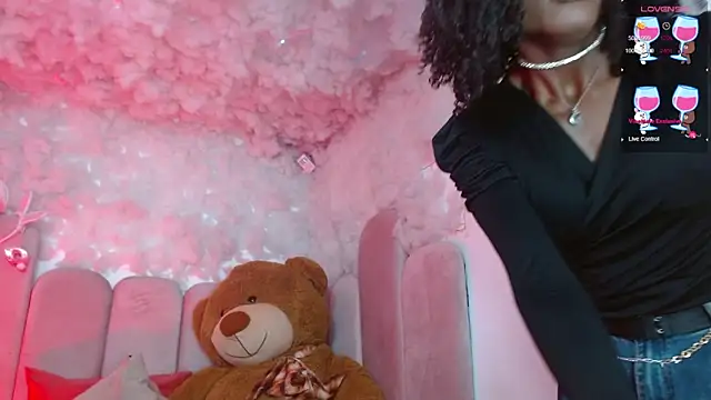 puca ebony online show from February 17, 4:50 pm