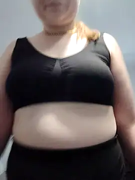 Kiarassecrets online show from March 30, 5:45 pm