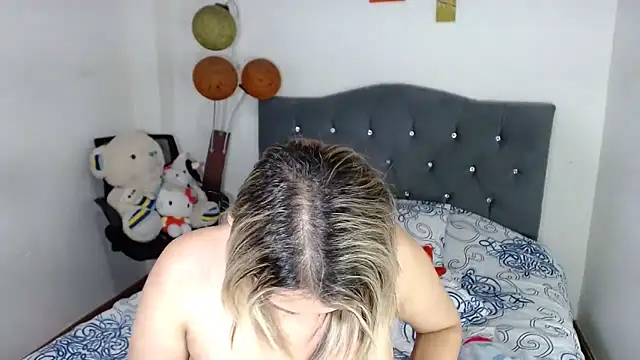 Chantal hott online show from February 22, 1:06 am