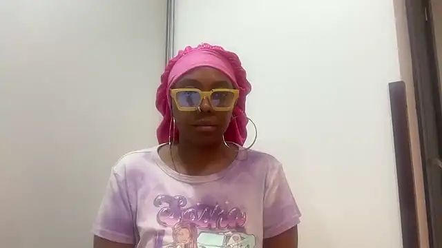 ChocolateCakeQueen online show from January 18, 3:36 am