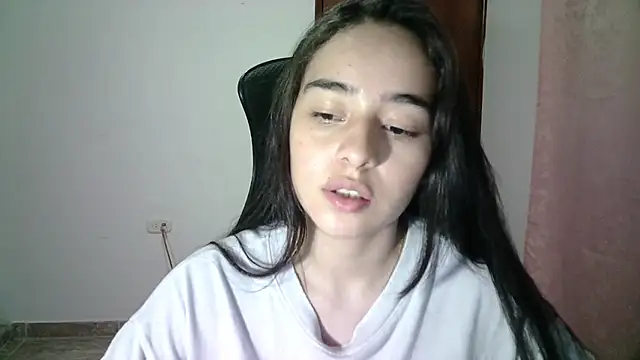Snapshot of aineangeel chatting on October 28, 1:11 am aineangeel online show from October 28, 1:11 am