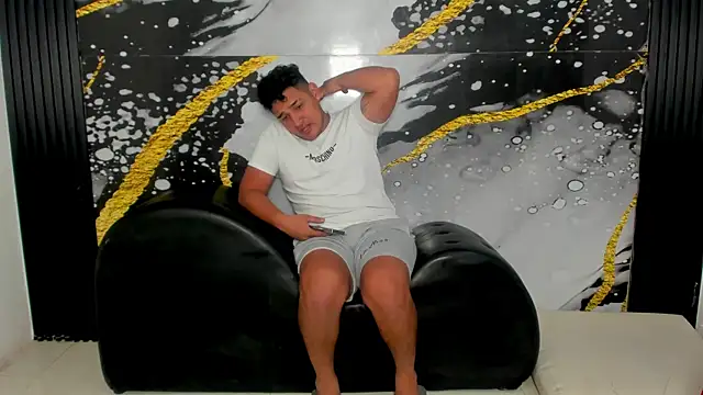 sweethot    online show from October 2, 2:44 pm