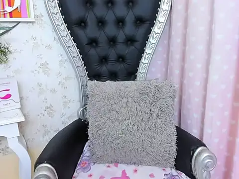 milf bigass  online show from October 14, 11:46 am