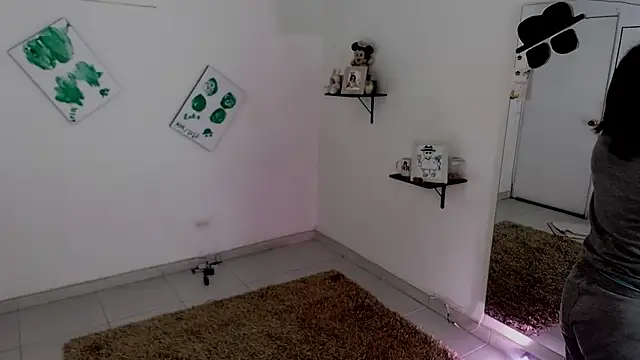 Latin Lola online show from October 26, 1:50 pm