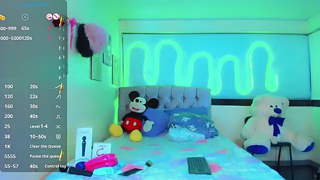 Jessica smith 1 online show from January 12, 11:15 am