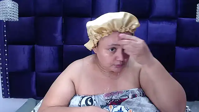 CrushOnMe  online show from September 9, 3:39 am