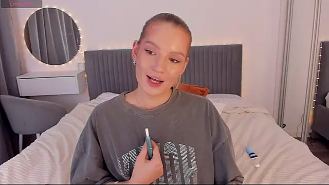 CassieRayss online show from December 14, 8:58 pm