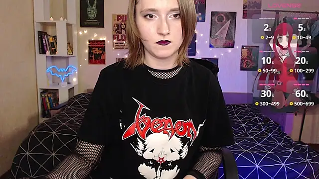 Snapshot of Viper_kiss chatting on October 2, 11:59 am Viper kiss online show from October 2, 11:59 am