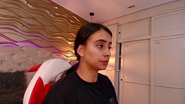 Andreita Jones online show from December 5, 11:55 am