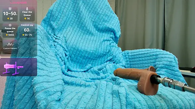 oliviiaa online show from December 4, 1:41 am