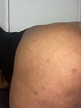 officialkhakes za online show from October 3, 10:42 am