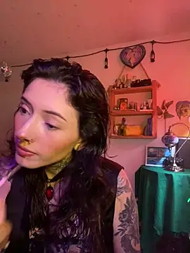 LiliJones  online show from February 20, 1:34 pm