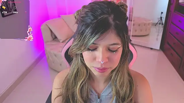 NATAASHA    online show from October 14, 3:20 am