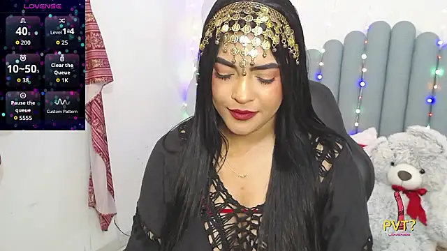 lakshmiraniii online show from March 25, 11:57 am