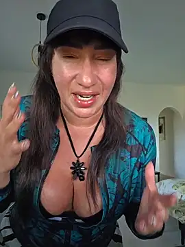 TheGoddessBianca online show from December 17, 11:25 am