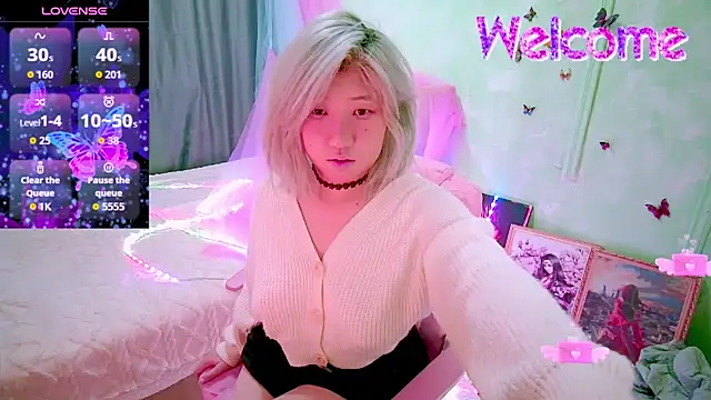 Akemilun online show from March 14, 7:04 pm