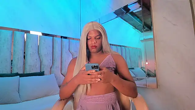 ari monet online show from December 14, 11:49 am