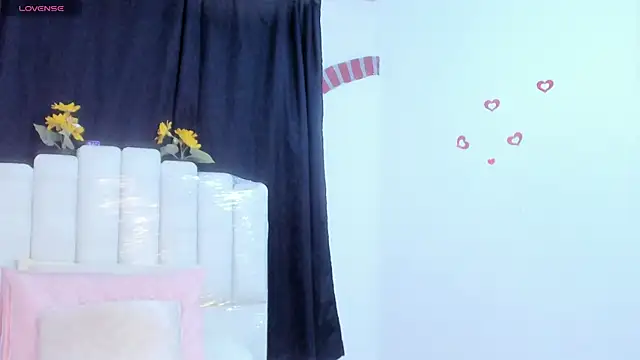 RoxannaBlanche online show from April 20, 11:13 am