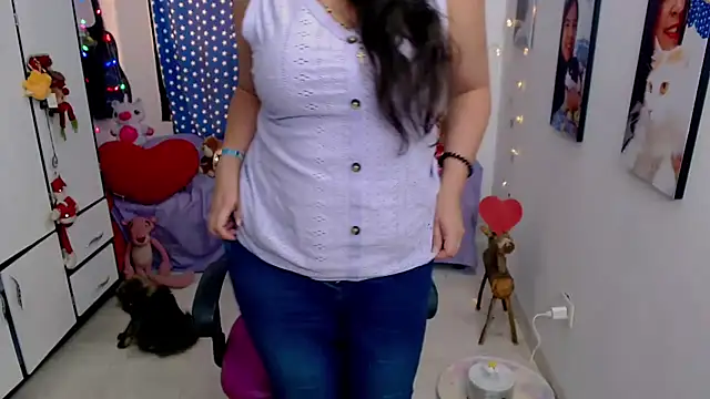 claryssa  online show from February 15, 8:41 pm