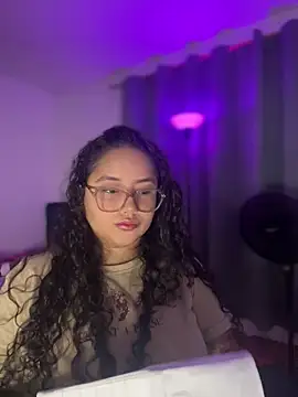 CurlyGirl 1 online show from March 17, 10:47 pm