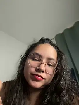 CurlyGirl 1 online show from December 19, 12:59 am