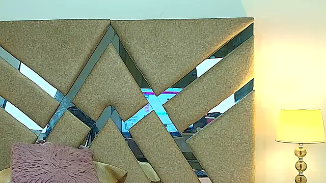 IsabellMendez  online show from March 31, 10:10 pm