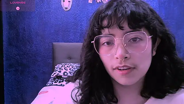 NinaYellow online show from October 20, 1:36 pm