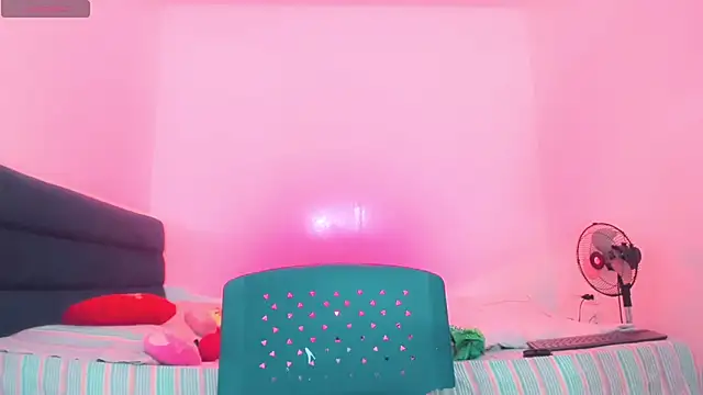 Amanda Cax online show from April 15, 7:36 pm