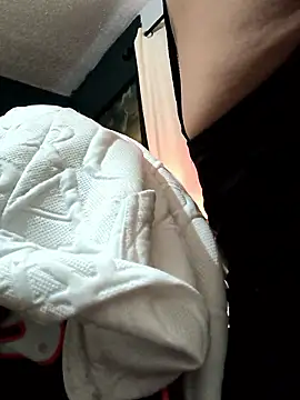 Snapshot of TexaSMESS_37 chatting on October 10, 1:49 pm TexaSMESS 37 online show from October 10, 1:49 pm