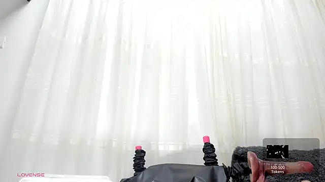 Deisy Torres online show from December 19, 9:51 pm