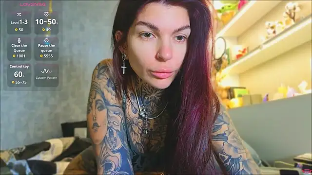 tattooedBabyy online show from April 20, 6:27 am