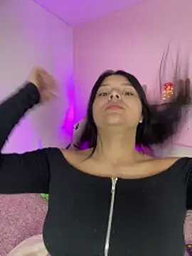 Oriana Guzman online show from November 9, 1:00 am