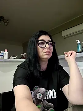 Milf Abigail online show from March 26, 3:30 am