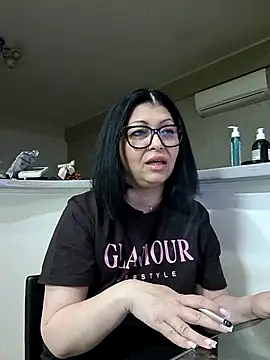 Milf Abigail online show from April 2, 2:09 am