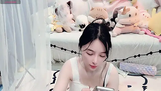 AKiKi711 online show from February 28, 4:56 am