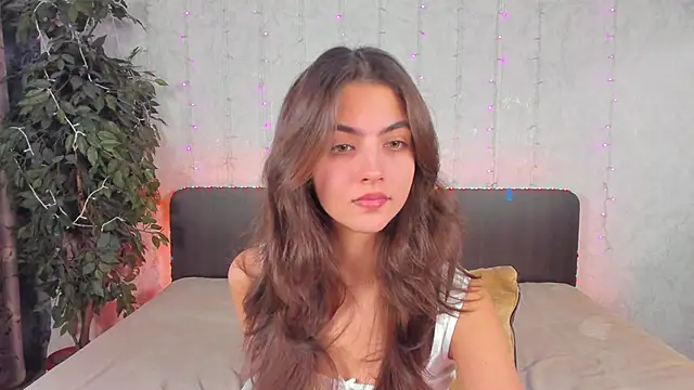 Milana Crystal  online show from December 2, 8:48 am