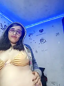 anndreapds online show from December 20, 3:10 am