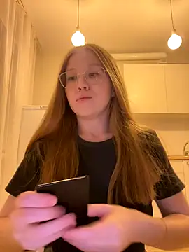 Eva Weyne online show from October 23, 7:09 pm