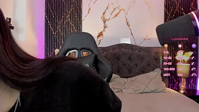 devlin violett online show from November 9, 3:46 am