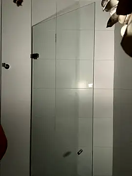 Brunettexio online show from December 20, 3:43 am